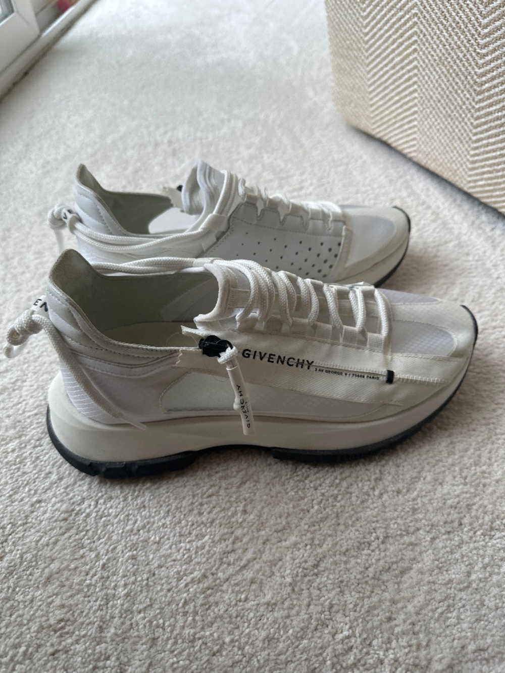 GIVENCHYY Trainers